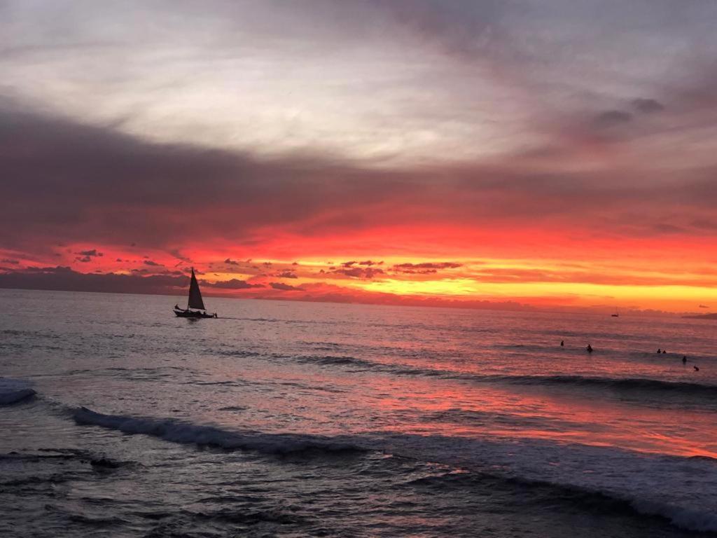 Sunset Over The Sea プラヤ・デ・ラス・アメリカス エクステリア 写真